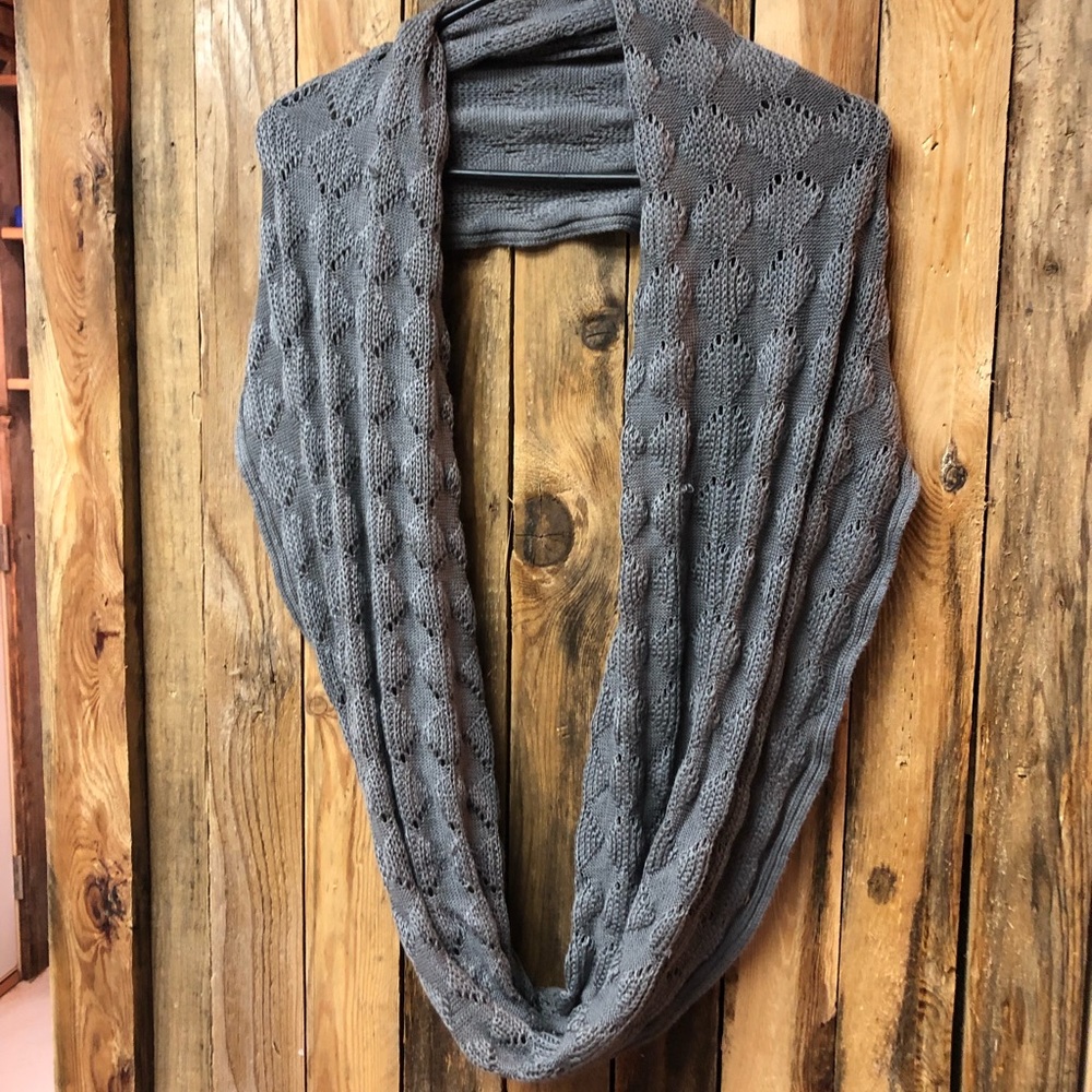 Infinity scarf